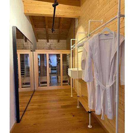 200qm Luxusloft Mit Sauna Und Schwimmteich! דירה